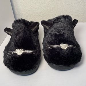 Fuzzy Kitty Cat Slippers - Little Kids 12-13